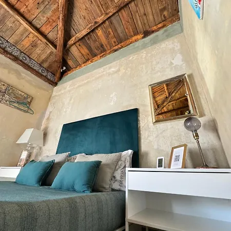A Nicuzza Guest house